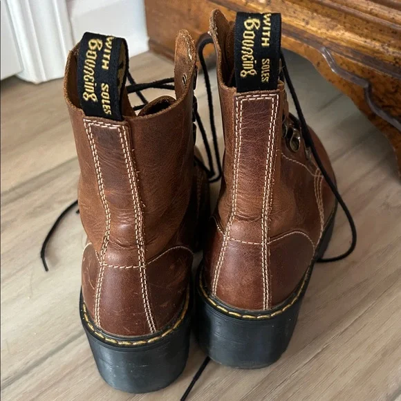 Dr Marten Leona lace up combat boots size 5 - Picture 4 of 9